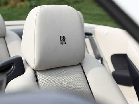 Used 2019 Rolls-Royce Dawn image 49