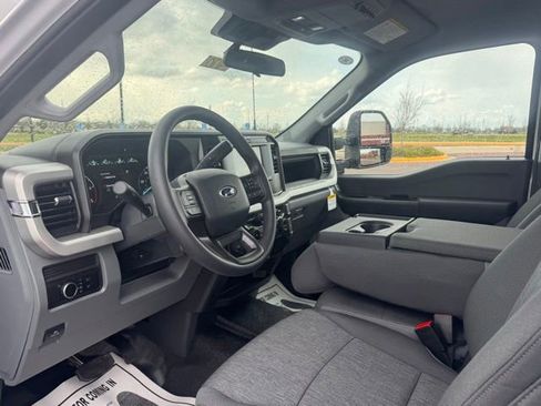New 2026 Ford F550 4x4 Crew Cab Super Duty image 8