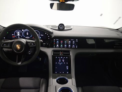 New 2025 Porsche Taycan 4 AWD/4WD image 39