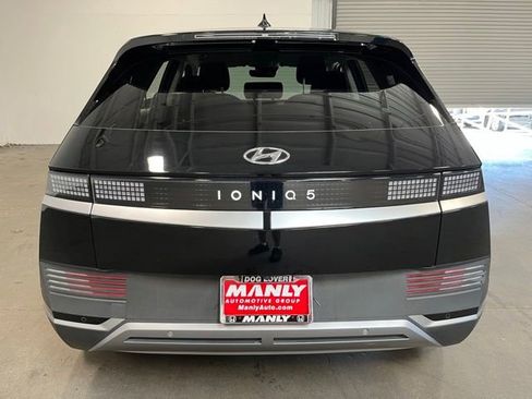 Used 2024 Hyundai Ioniq 5 SEL RWD image 4