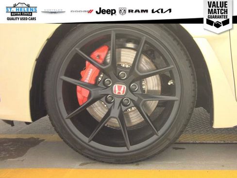 Used 2025 Honda Civic Type R image 16