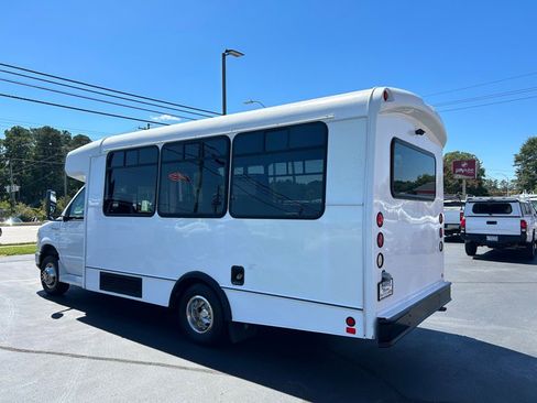 Used 2015 Ford E-350 and Econoline 350 Super Duty image 5