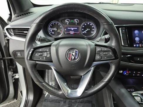 Used 2022 Buick Enclave Essence w/ Sport Touring Edition image 25