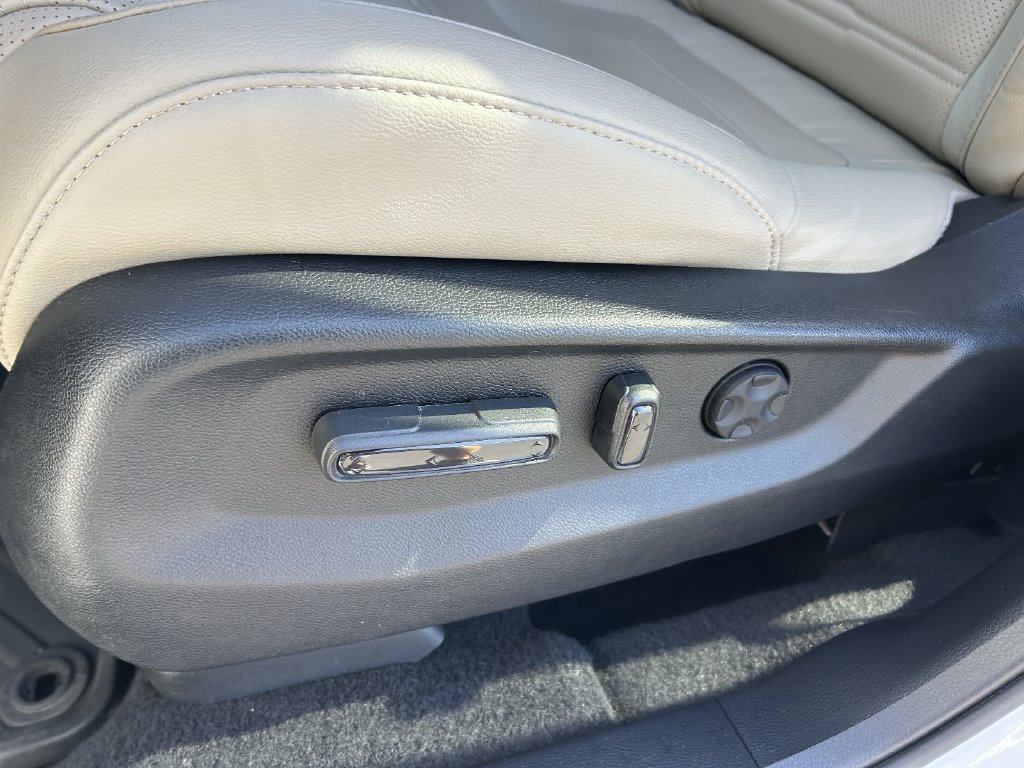 Used 2022 Honda CR-V Touring image 19