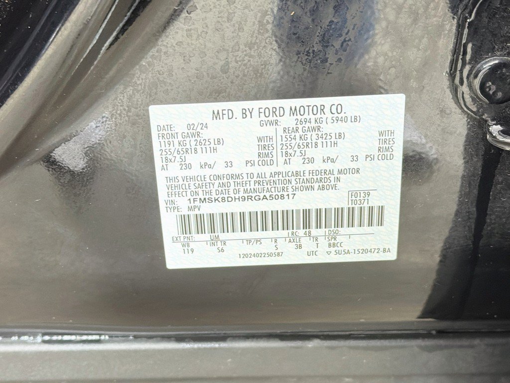 Used 2024 Ford Explorer XLT w/ Equipment Group 202A AWD/4WD image 40