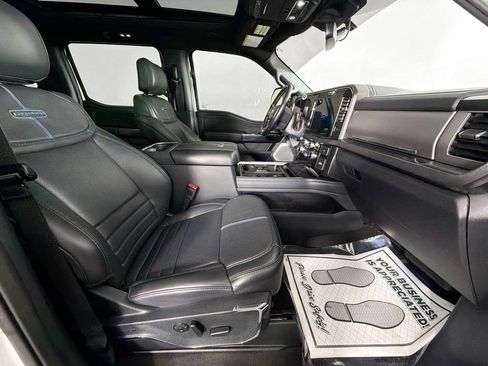 Used 2025 Ford F250 Platinum AWD/4WD image 31