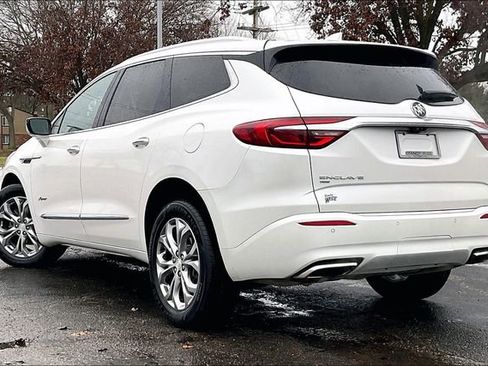 Used 2021 Buick Enclave Avenir w/ Avenir Technology Package image 12