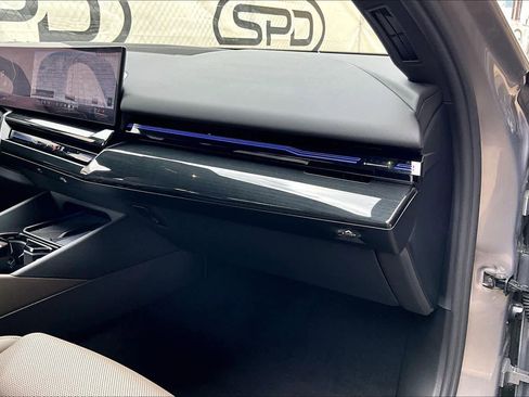 Used 2026 BMW 530i image 18