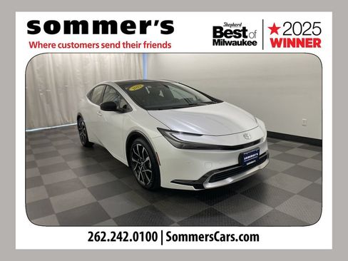 Used 2023 Toyota Prius Prime Premium FWD image 1
