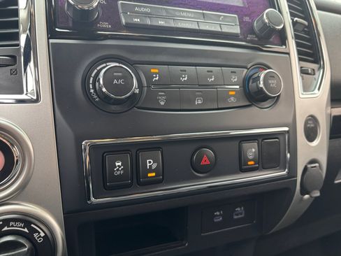 Used 2021 Nissan Titan SV w/ Accessory Utility Package image 30