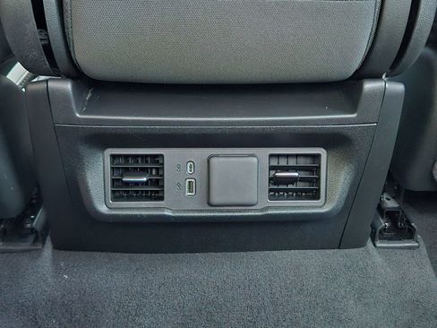 Used 2025 Chevrolet Silverado 2500 LT w/ Convenience Package AWD/4WD image 27
