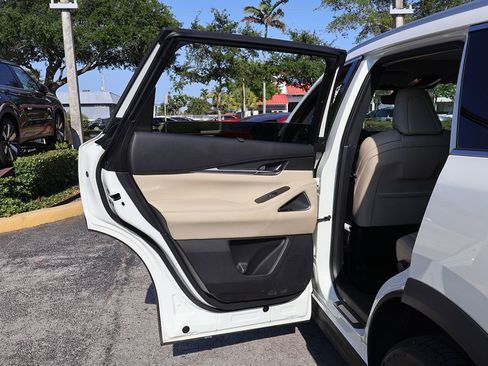 Used 2023 INFINITI QX60 Luxe w/ Vision Package FWD image 29