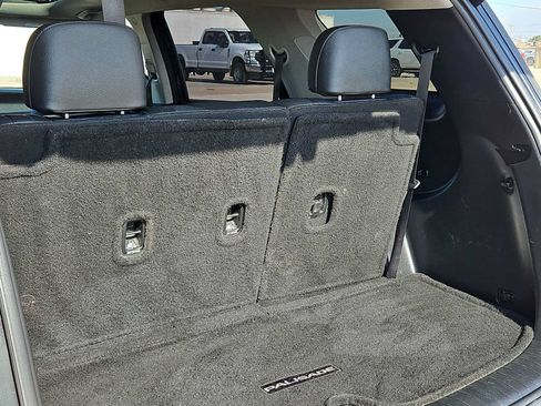 Used 2023 Hyundai Palisade Limited FWD image 23