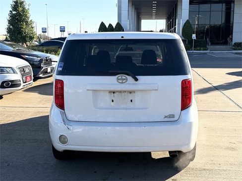 Used 2009 Scion xB image 6