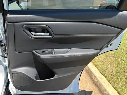 New 2026 Nissan Rogue SV FWD image 15