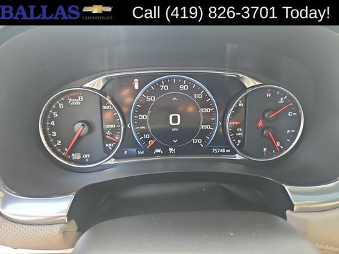 Used 2023 Chevrolet Traverse Premier AWD/4WD image 11