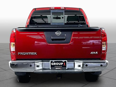 Used 2015 Nissan Frontier SV w/ SV Value Truck Package AWD/4WD image 4