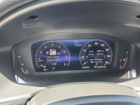 Used 2022 Honda Civic Touring image 29