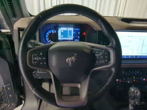 Used 2023 Ford Bronco Wildtrak AWD/4WD image 28