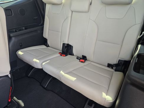 Certified 2022 Kia Telluride SX w/ SX Prestige Package image 29