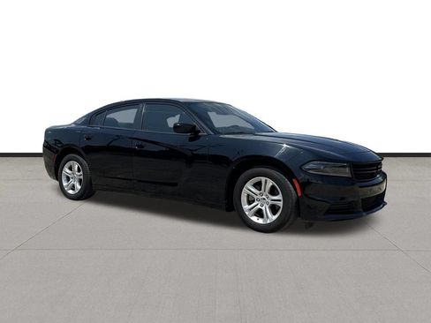 Used 2023 Dodge Charger SXT RWD image 3