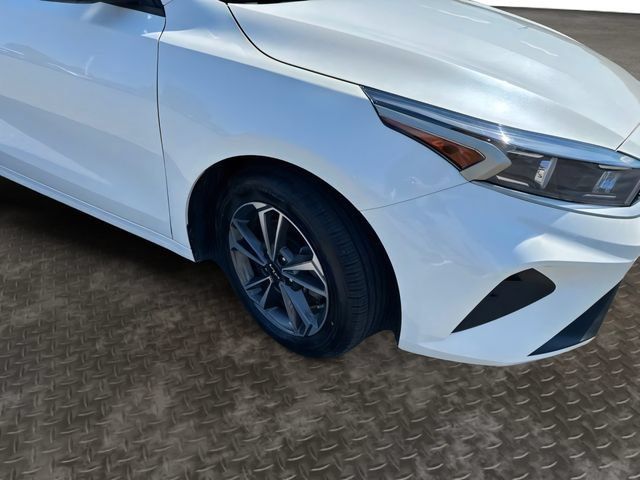 Used 2024 Kia Forte LXS FWD image 9