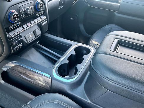 Used 2021 Chevrolet Silverado 1500 LTZ w/ LTZ Convenience Package II AWD/4WD image 16