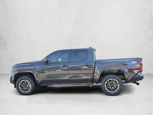 Certified 2025 Toyota Tacoma TRD Sport AWD/4WD image 8