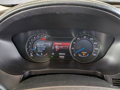 Used 2019 Ford Explorer Platinum image 11