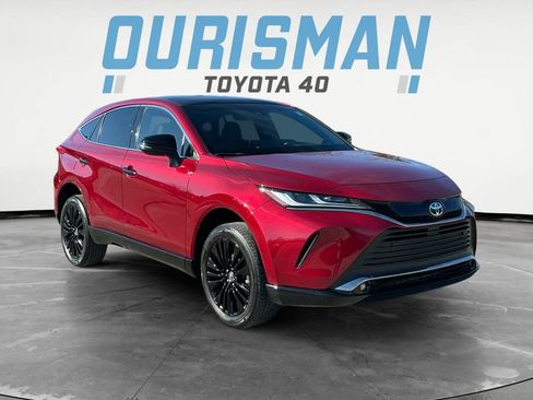 Used 2023 Toyota Venza Nightshade image 9