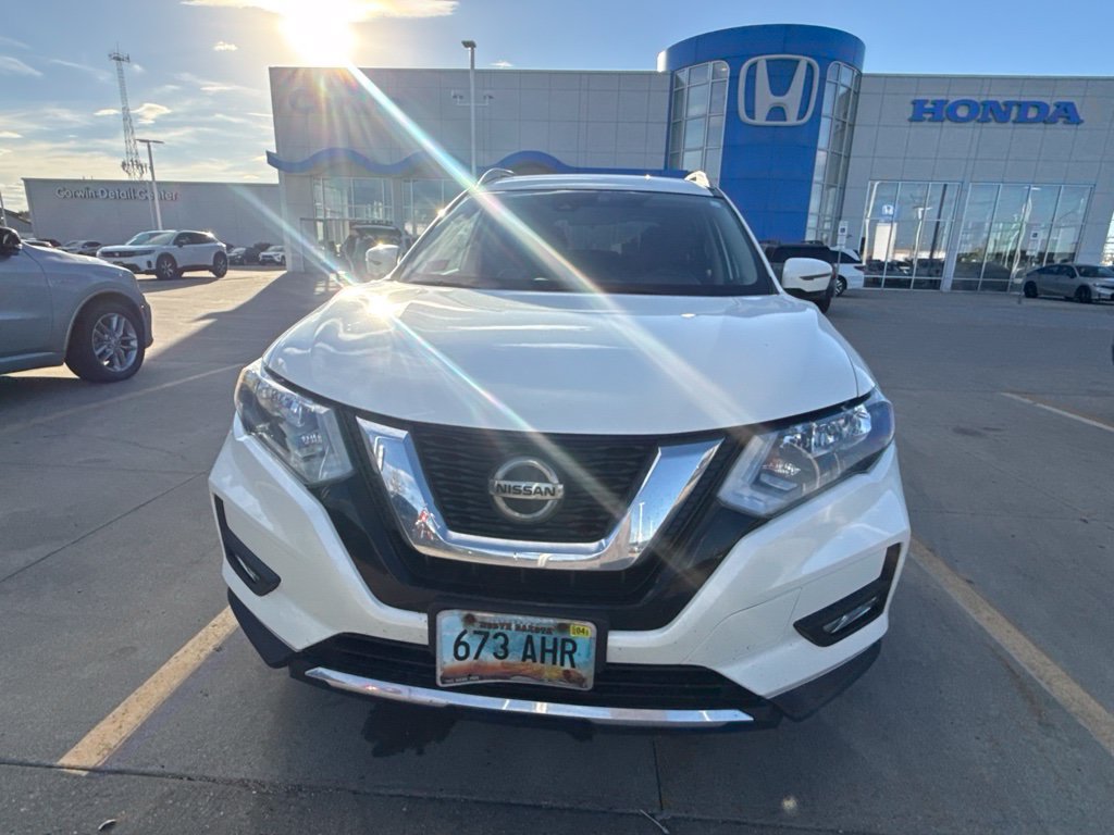 Used 2019 Nissan Rogue SV AWD/4WD image 10
