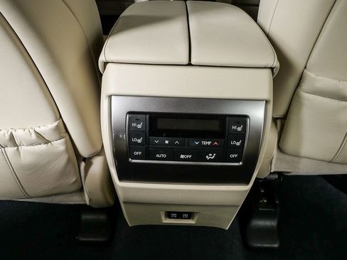 Used 2022 Lexus GX 460 Luxury image 19