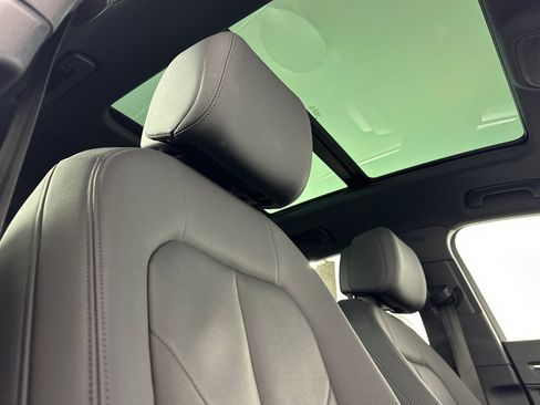 Used 2022 Audi Q3 2.0T Premium w/ Convenience Package image 16