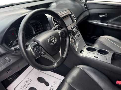 Used 2014 Toyota Venza XLE w/ XLE Premium Package AWD/4WD image 3