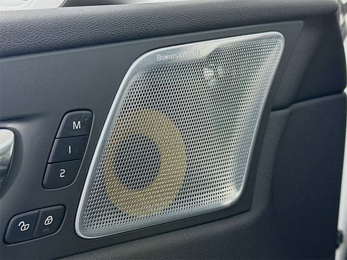 Used 2019 Volvo XC60 T6 R-Design w/ Protection Package Premier image 20