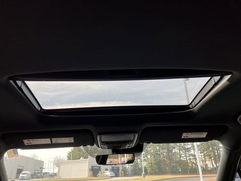 Certified 2023 Honda Ridgeline Black Edition image 32