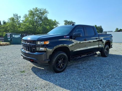 Used 2020 Chevrolet Silverado 1500 Custom Trail Boss w/ Custom Convenience Package AWD/4WD image 3