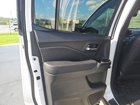 Used 2025 Honda Ridgeline Black Edition image 24