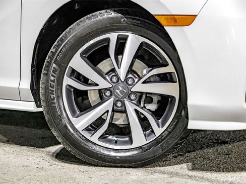 Used 2022 Honda Odyssey Touring image 3