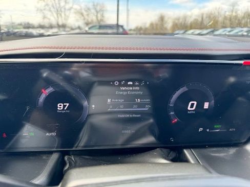 Used 2024 Dodge Charger R/T w/ Plus Group image 13