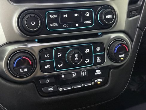 Used 2019 Chevrolet Tahoe LS AWD/4WD image 16