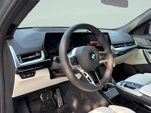 New 2026 BMW X2 xDrive28i w/ Technology Package AWD/4WD image 9