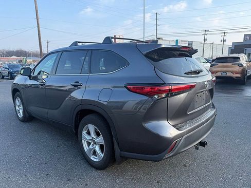 Used 2022 Toyota Highlander L image 5
