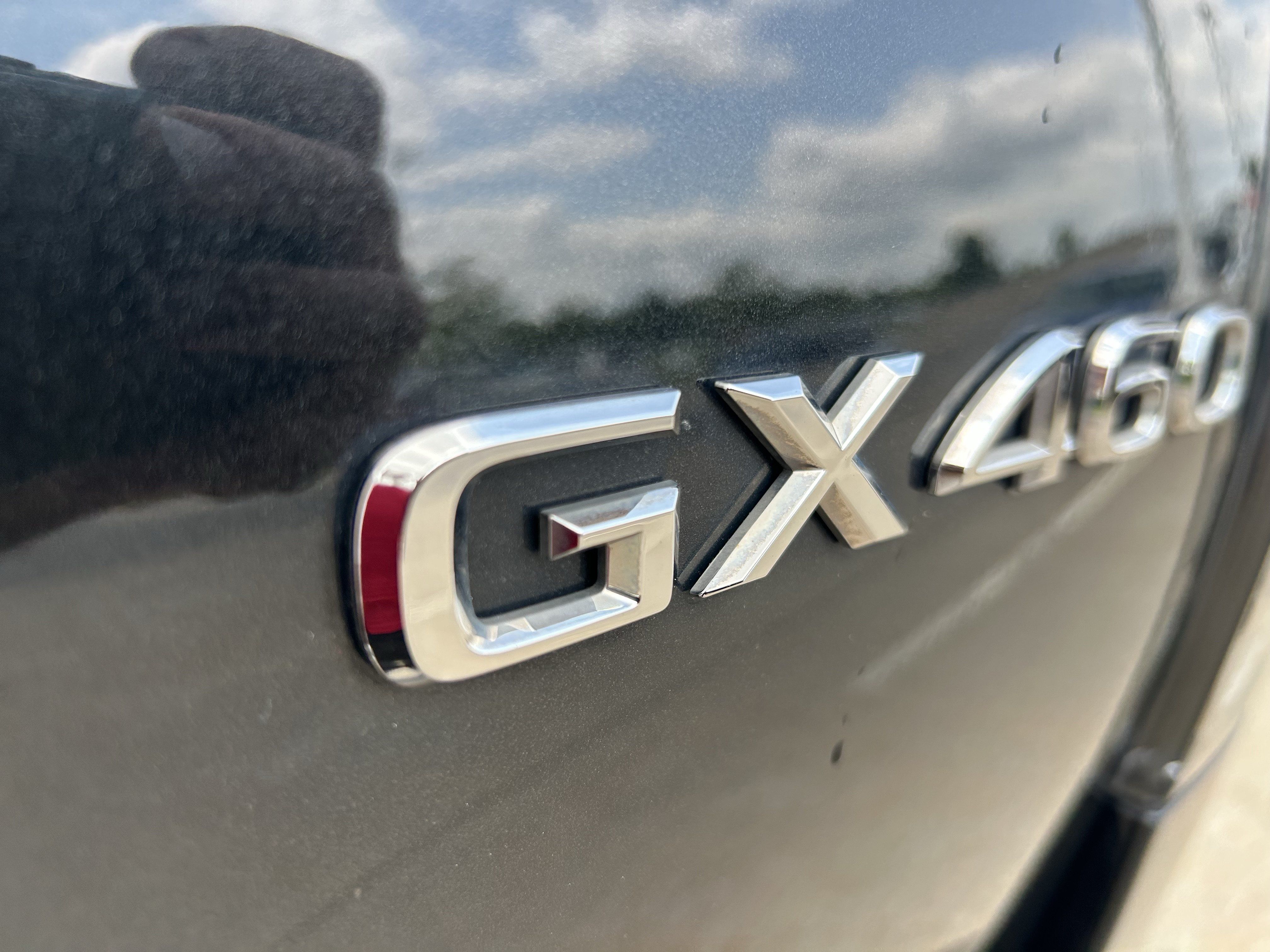 Used 2023 Lexus GX 460 Luxury w/ Sport Design Package AWD/4WD image 8