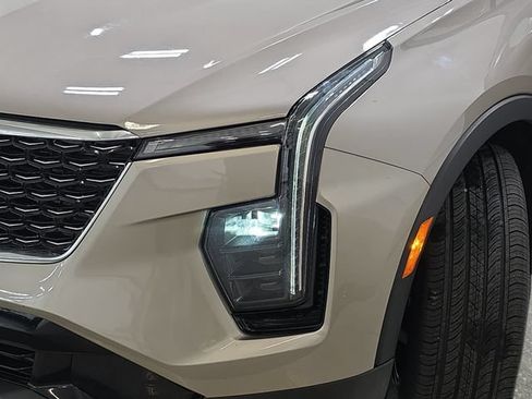 Certified 2024 Cadillac XT4 Premium Luxury AWD/4WD image 27