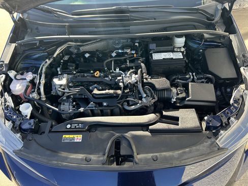Used 2023 Toyota Corolla LE image 7