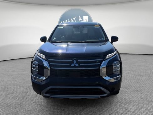 Used 2025 Mitsubishi Outlander SE AWD/4WD image 9