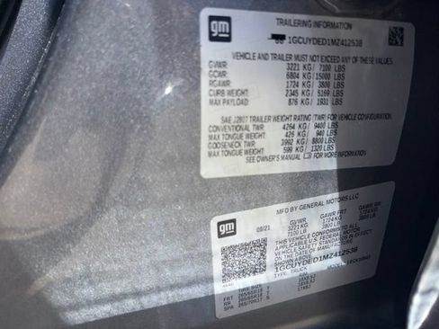 Used 2021 Chevrolet Silverado 1500 LT AWD/4WD image 17