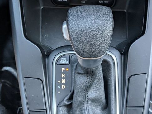 Used 2025 Kia Soul LX w/ LX Technology Package image 12