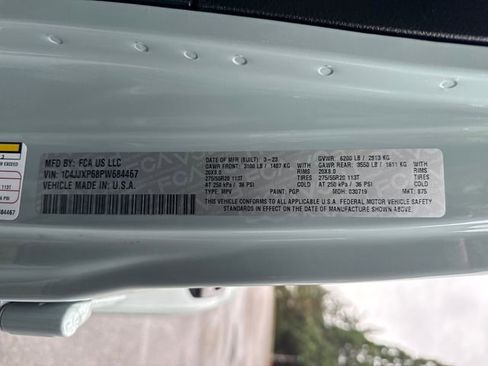 Used 2023 Jeep Wrangler Unlimited Sahara AWD/4WD image 19